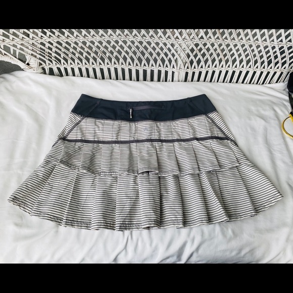 Lululemon HyperStripe AngelWing Pacesetter Skirt8T - Picture 9 of 12